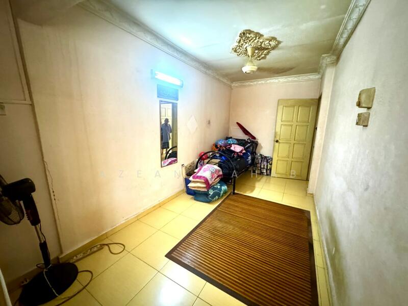 2-storey Terraced House for Sale in Taman Usaha Jaya (Kepong) - Azean Wahab - Bedroom - PropertyGuru.com.my
