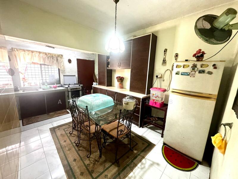 2-storey Terraced House for Sale in Taman Usaha Jaya (Kepong) - Azean Wahab - Kitchen - PropertyGuru.com.my