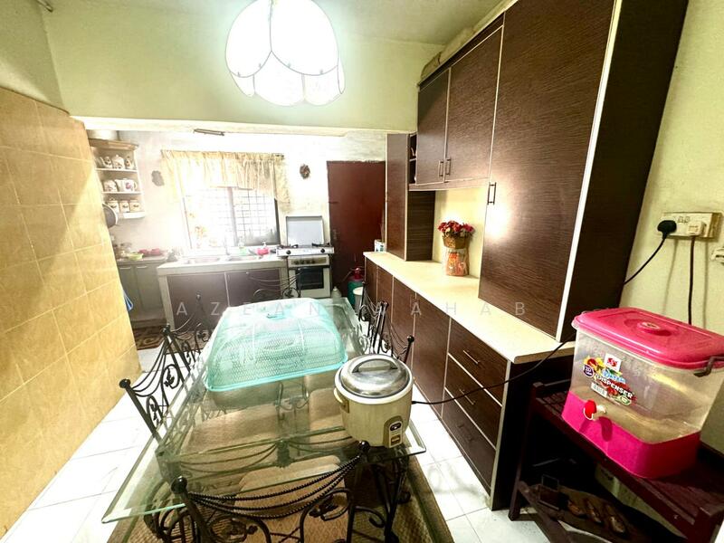 2-storey Terraced House for Sale in Taman Usaha Jaya (Kepong) - Azean Wahab - Kitchen - PropertyGuru.com.my