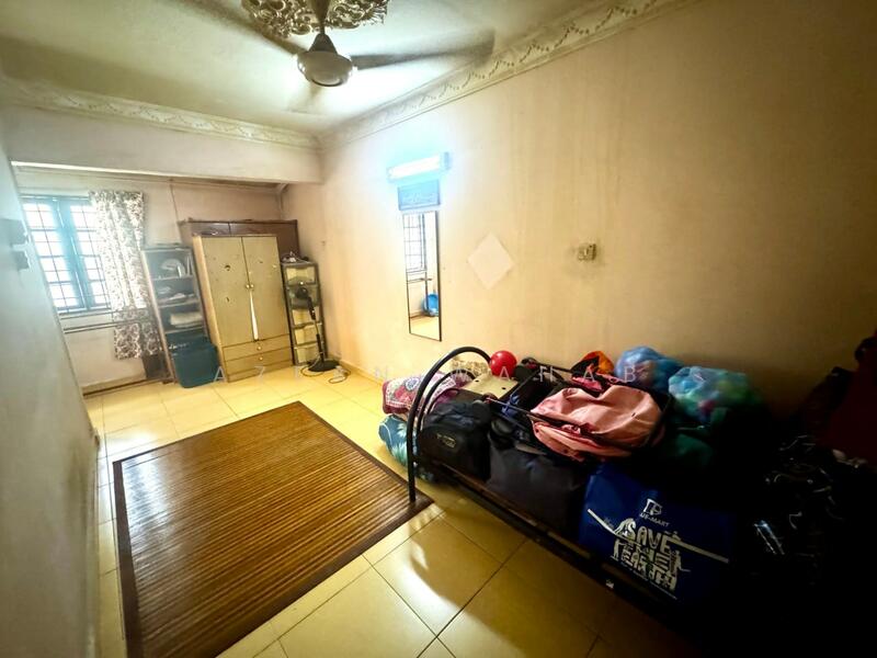 2-storey Terraced House for Sale in Taman Usaha Jaya (Kepong) - Azean Wahab - Bedroom - PropertyGuru.com.my