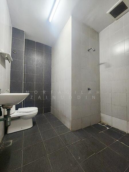 Ken Rimba Legian Residences untuk Untuk Dijual - RM 660,000, Feb 2026 - Bathroom - PropertyGuru.com.my