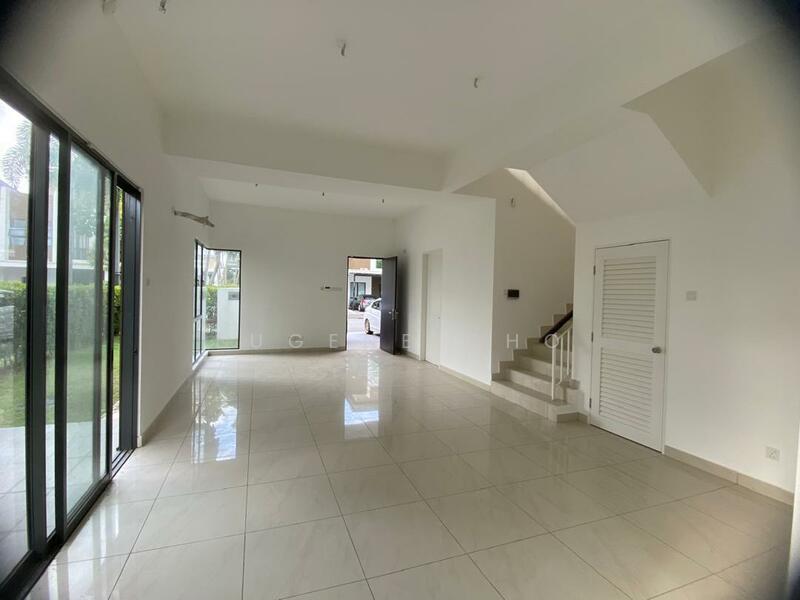 Diamond City untuk Untuk Dijual - RM 850,000, Feb 2026 - Living Room - PropertyGuru.com.my