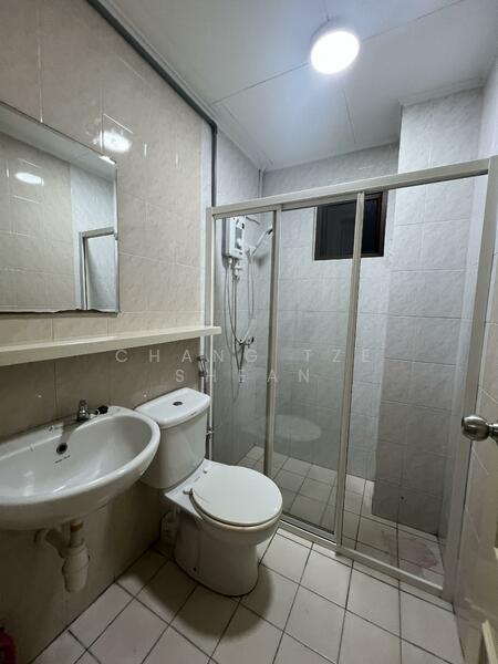 Casa Kiara untuk Untuk Disewa - RM 2,800 /bulan, Feb 2026 - Bathroom - PropertyGuru.com.my