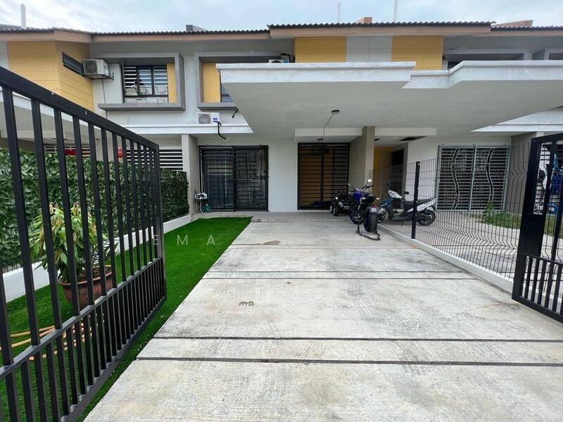 Terraced House for Sale in Bandar Mahkota Banting (Tanjong Duabelas) - EMA ALLANG - Exterior - PropertyGuru.com.my
