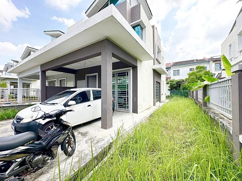 Semi-Detached House for Sale in Sungai Buloh (Selangor) - NORFADILAH ZAINUDDIN - Exterior - PropertyGuru.com.my