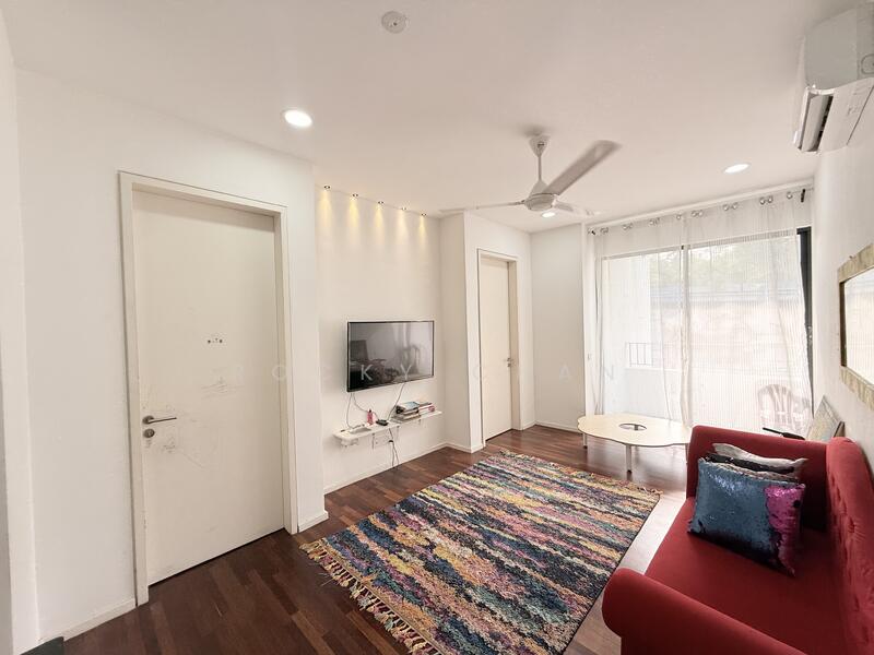 3-storey Terraced House for Sale in Tamansari (Rawang) - Rocky Chan - Living Room - PropertyGuru.com.my