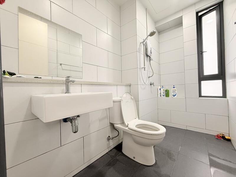 3-storey Terraced House for Sale in Tamansari (Rawang) - Rocky Chan - Bathroom - PropertyGuru.com.my