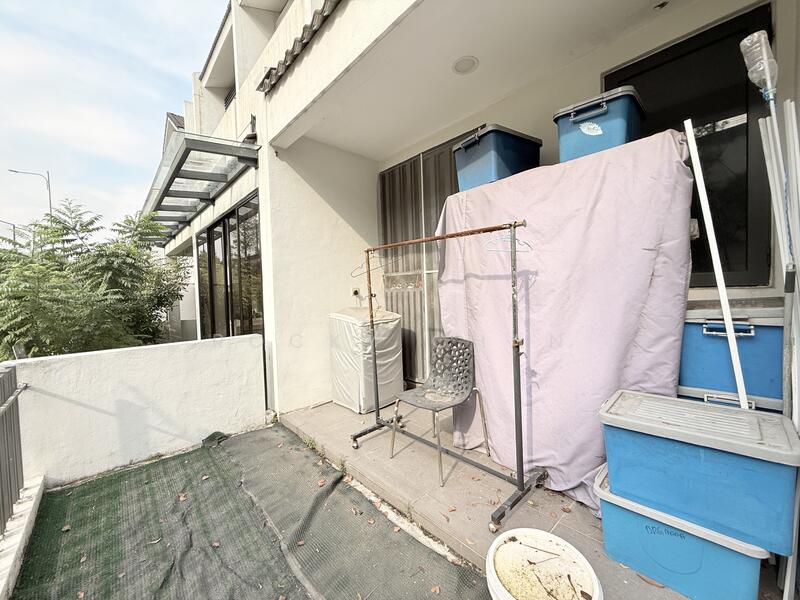3-storey Terraced House for Sale in Tamansari (Rawang) - Rocky Chan - Exterior - PropertyGuru.com.my