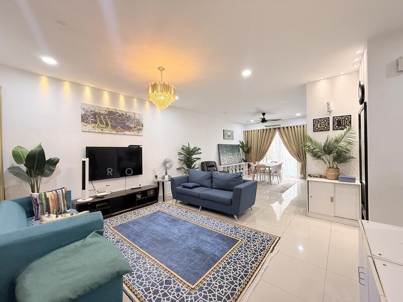 3-storey Terraced House for Sale in Tamansari (Rawang) - Rocky Chan - Living Room - PropertyGuru.com.my
