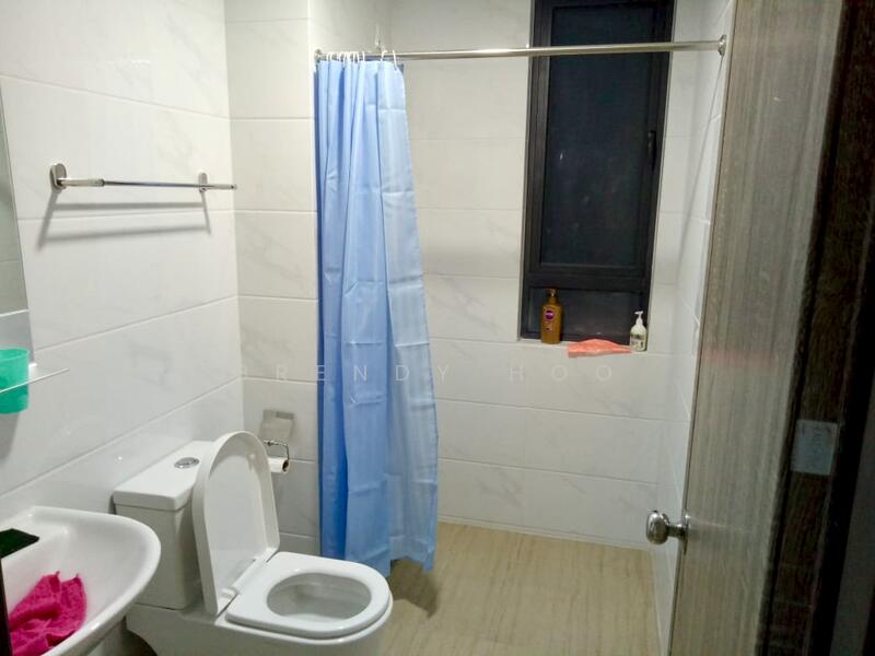 Service Residence for Sale at Country Garden Central Park - Brendy Hoo - Bathroom - PropertyGuru.com.my