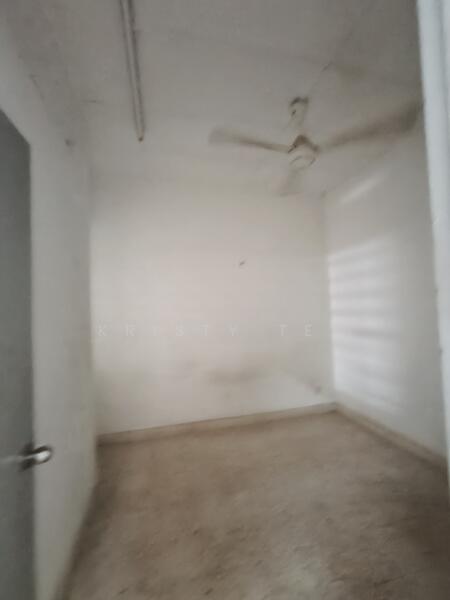 Taman Molek 2 untuk Untuk Dijual - RM 585,000, Feb 2026 - Interior - PropertyGuru.com.my