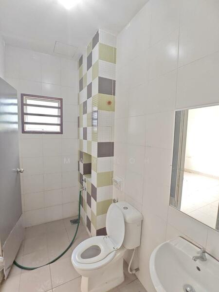 2-storey Terraced House for Sale in Taman Nusa Idaman (Iskandar Puteri (Nusajaya)) - Max Loh - Bathroom - PropertyGuru.com.my