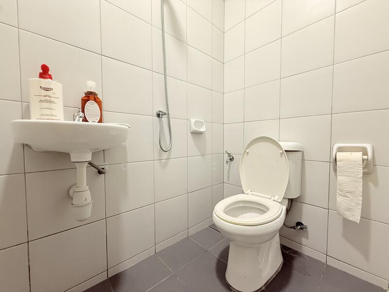 3-storey Terraced House for Sale in Rawang (Selangor) - Rocky Chan - Bathroom - PropertyGuru.com.my