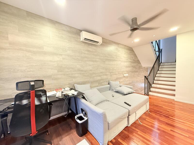 3-storey Terraced House for Sale in Rawang (Selangor) - Rocky Chan - Living Room - PropertyGuru.com.my