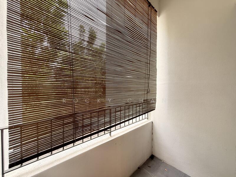 3-storey Terraced House for Sale in Rawang (Selangor) - Rocky Chan - Balcony - PropertyGuru.com.my