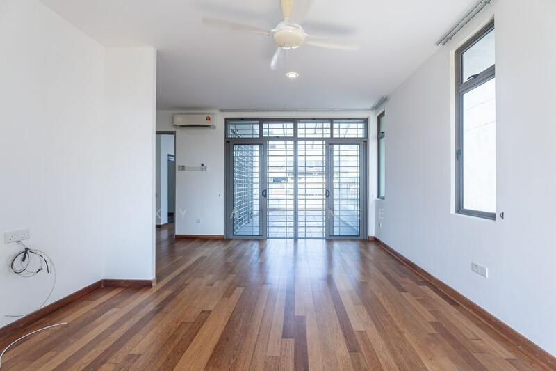 2.5 Storey Zero Lot Bungalow, Danau Mutiara Precinct 16 untuk Untuk Dijual - RM 2,550,000, Mac 2026 - Living Room - PropertyGuru.com.my