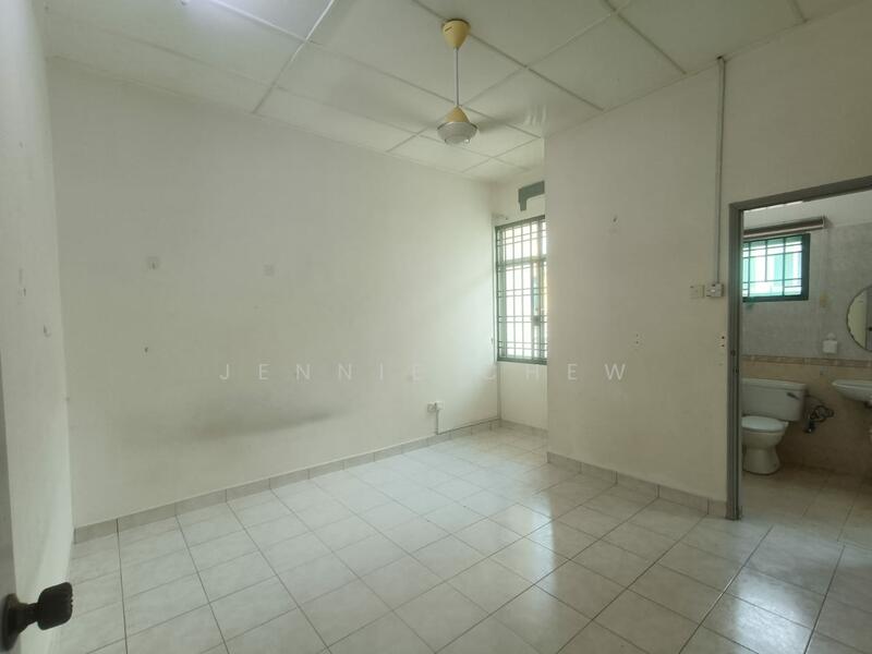 2-storey Terraced House for Sale in Taman Impian Emas (Skudai) - Jennie Chew - Interior - PropertyGuru.com.my
