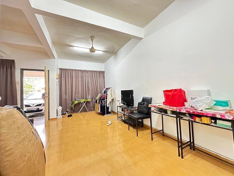 2-storey Terraced House for Sale in Puncak Alam (Selangor) - NORFADILAH ZAINUDDIN - Living Room - PropertyGuru.com.my