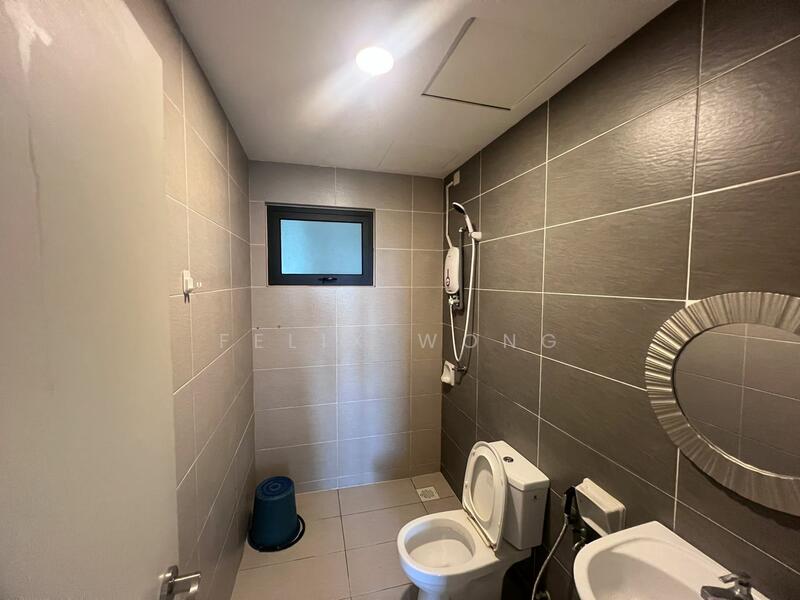 Condominium for Rent at Skyvilla @ D'Island - Felix Wong - Bathroom - PropertyGuru.com.my