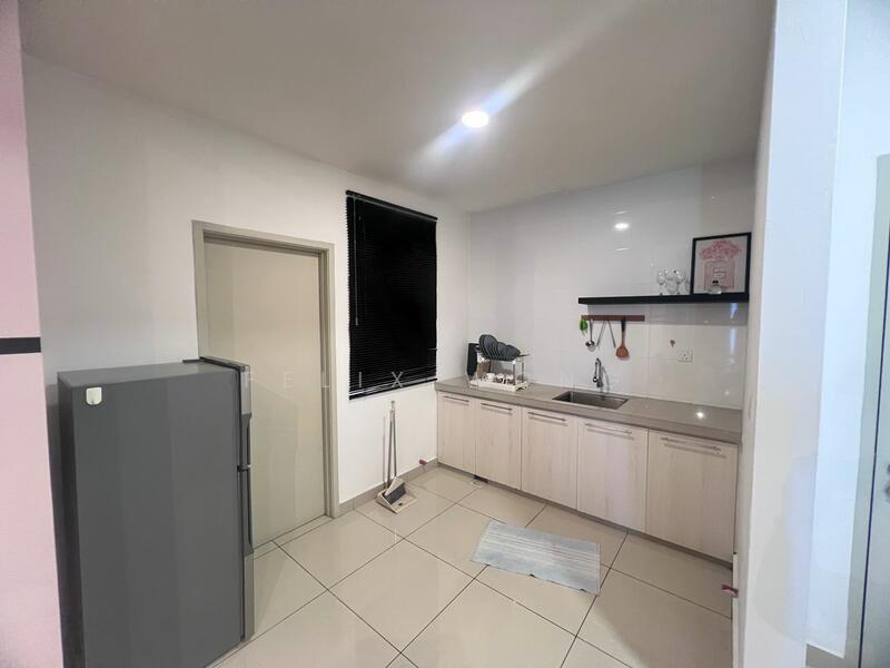 Condominium for Rent at Skyvilla @ D'Island - Felix Wong - Kitchen - PropertyGuru.com.my