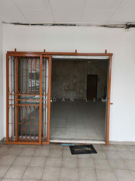 2-storey Terraced House for Sale in Semabok (Melaka) - Jordan Lee - Entrance - PropertyGuru.com.my