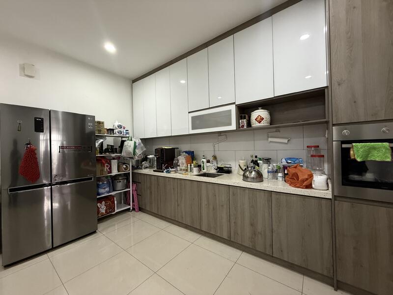 Bandar Country Homes untuk Untuk Dijual - RM 1,150,000, Apr 2026 - Kitchen - PropertyGuru.com.my