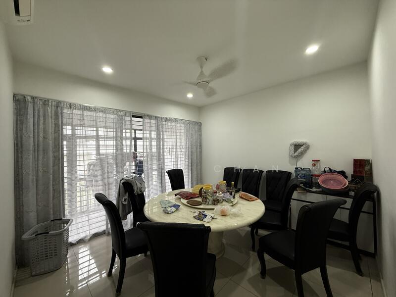 Bandar Country Homes untuk Untuk Dijual - RM 1,150,000, Apr 2026 - Dining Room - PropertyGuru.com.my