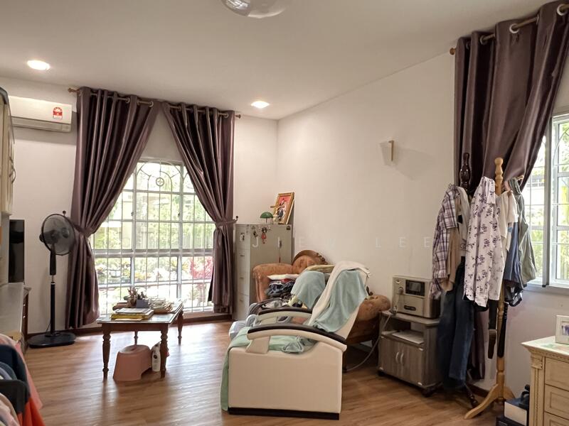 Semi-Detached House for Sale in Kuching (Sarawak) - Chun Jiew Lee - Living Room - PropertyGuru.com.my