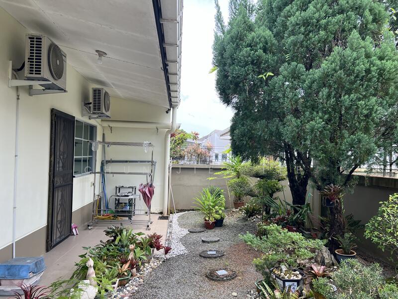 Semi-Detached House for Sale in Kuching (Sarawak) - Chun Jiew Lee - Exterior - PropertyGuru.com.my