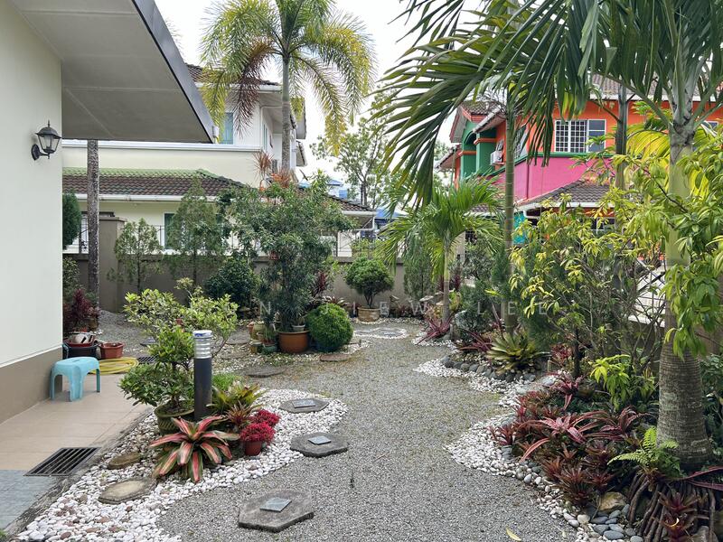 Semi-Detached House for Sale in Kuching (Sarawak) - Chun Jiew Lee - Exterior - PropertyGuru.com.my