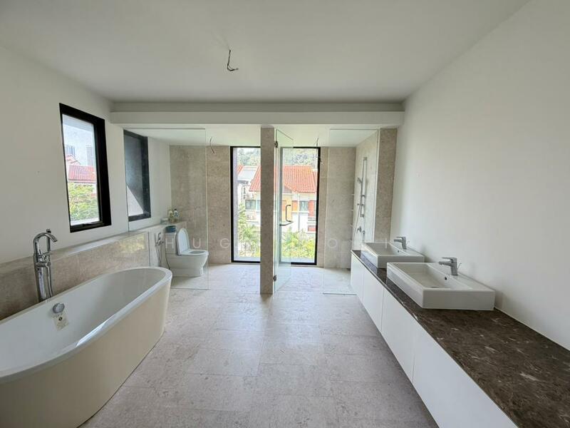 Bungalow for Sale in Melawati (Selangor) - Hugo Gooi - Bathroom - PropertyGuru.com.my