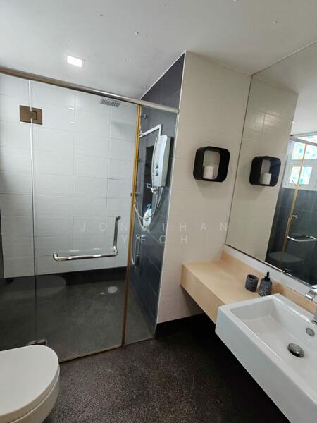 Service Residence for Rent at Saville @ Melawati - Jonathan Yeoh - Bathroom - PropertyGuru.com.my