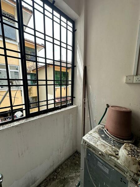 Flat for Sale at Flat Taman Perling - Mandy Goh Siew Li - Balcony - PropertyGuru.com.my