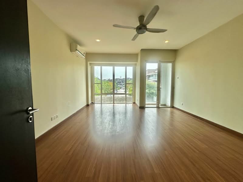 USJ Heights untuk Untuk Dijual - RM 1,500,000, Feb 2026 - Living Room - PropertyGuru.com.my