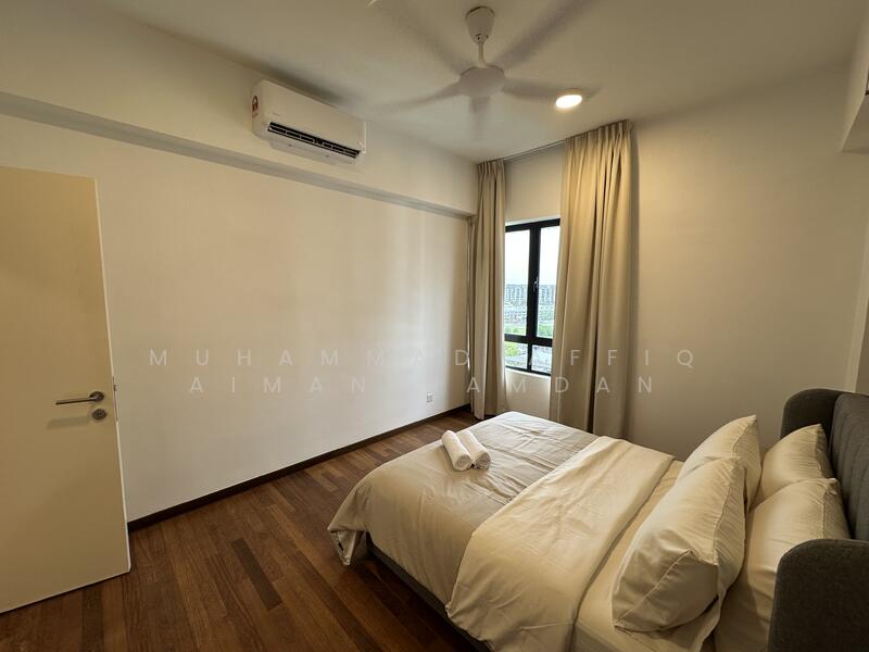 Renai Jelutong untuk Untuk Disewa - RM 4,500 /bulan, Feb 2026 - Bedroom - PropertyGuru.com.my