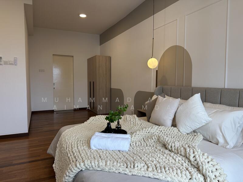 Renai Jelutong untuk Untuk Disewa - RM 4,500 /bulan, Feb 2026 - Bedroom - PropertyGuru.com.my
