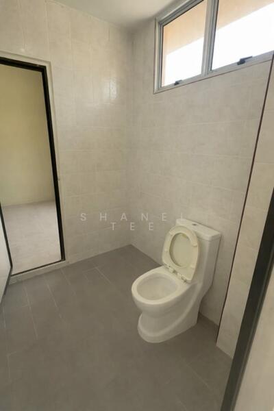 Semi-Detached House for Sale in Kluang (Johor) - Shanel Tee - Bathroom - PropertyGuru.com.my