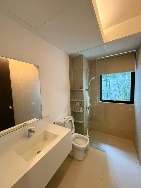 Bungalow for Sale in Melawati (Selangor) - Hugo Gooi - Bathroom - PropertyGuru.com.my