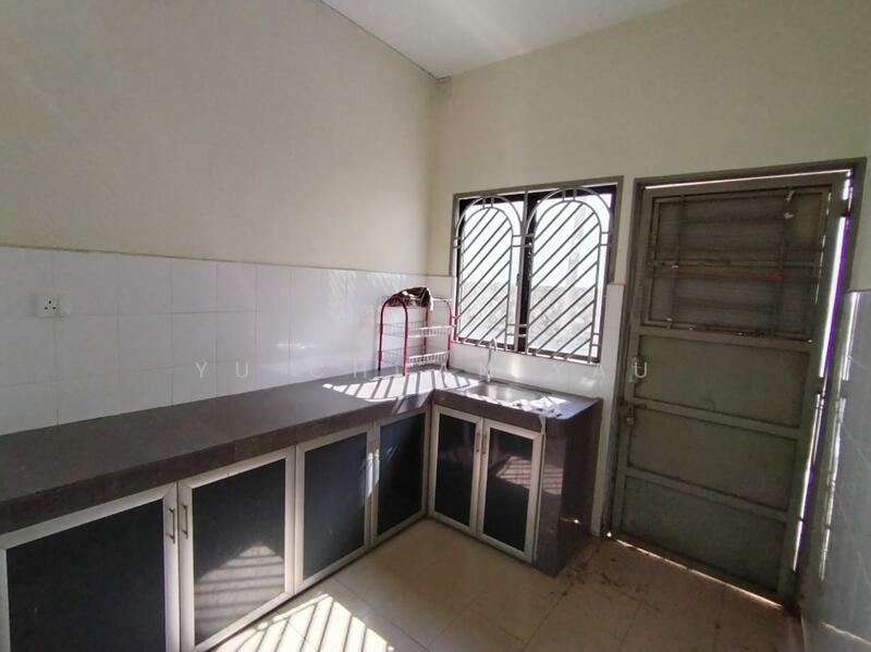 2-storey Terraced House for Sale in Taman Suria (Bukit Katil) - Yu Chuan Yau - Kitchen - PropertyGuru.com.my