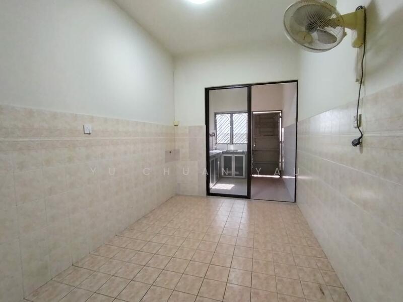 2-storey Terraced House for Sale in Taman Suria (Bukit Katil) - Yu Chuan Yau - Kitchen - PropertyGuru.com.my