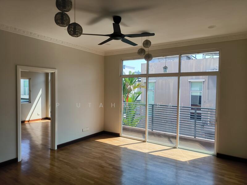 Semi-Detached House for Sale in Setia Eco Park (Setia Alam) - P Utahma Raj - Living Room - PropertyGuru.com.my