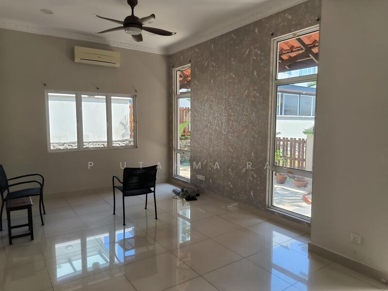 Semi-Detached House for Sale in Setia Eco Park (Setia Alam) - P Utahma Raj - Living Room - PropertyGuru.com.my