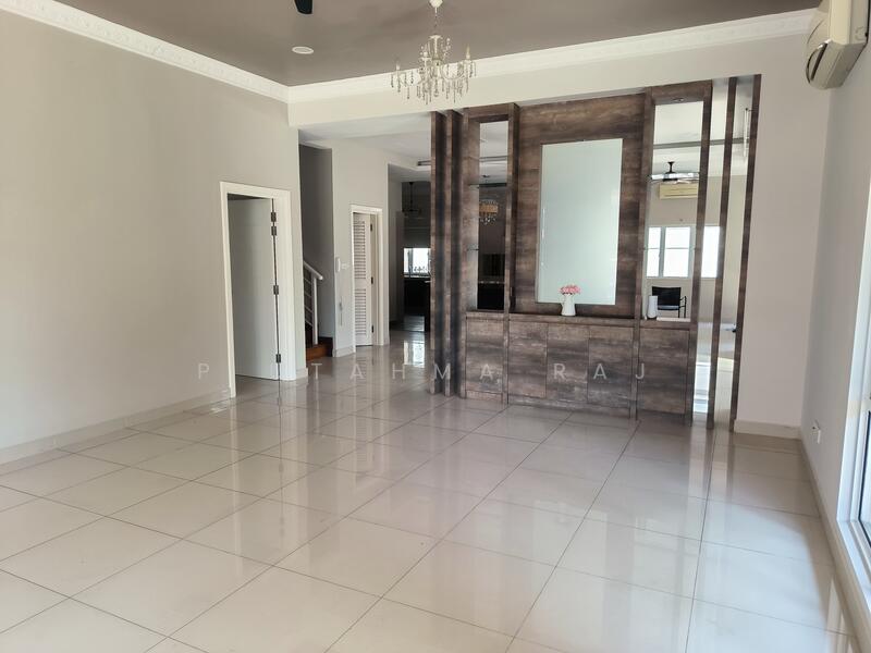 Semi-Detached House for Sale in Setia Eco Park (Setia Alam) - P Utahma Raj - Living Room - PropertyGuru.com.my