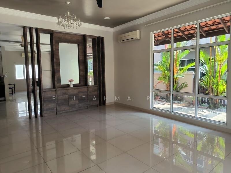 Semi-Detached House for Sale in Setia Eco Park (Setia Alam) - P Utahma Raj - Living Room - PropertyGuru.com.my