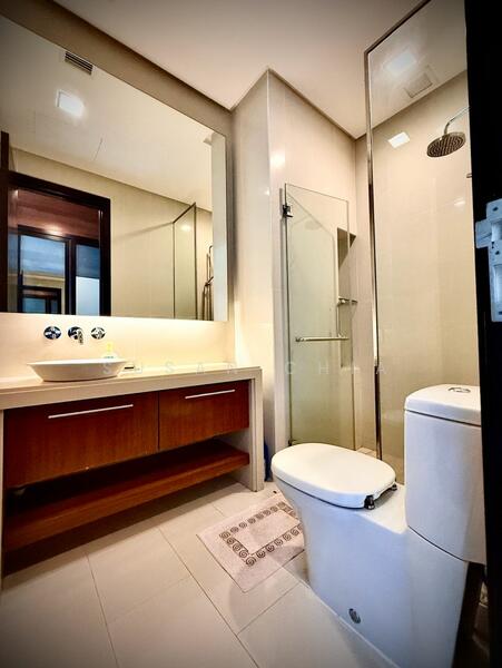 Straits Quay (The Suites at Waterside) untuk Untuk Disewa - RM 4,800 /bulan, Feb 2026 - Bathroom - PropertyGuru.com.my