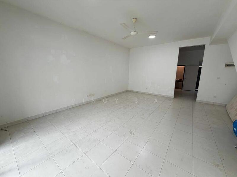 2-storey Terraced House for Sale in Nusa Bayu (Iskandar Puteri (Nusajaya)) - Vincy Sia - Living Room - PropertyGuru.com.my