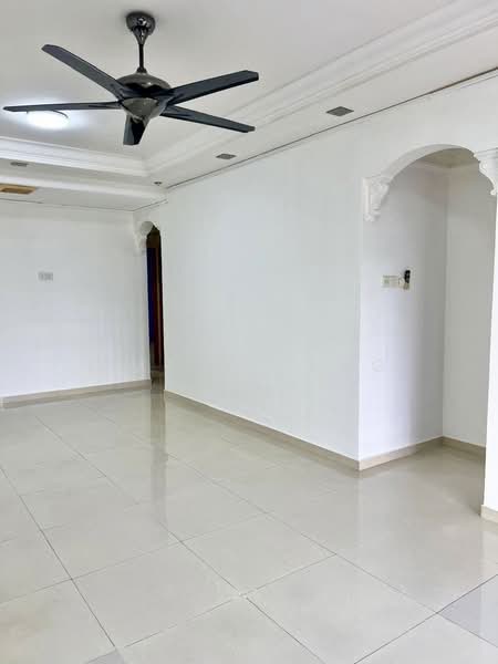 Kondominium untuk Dijual di Vista Amani - EMA ALLANG - Living Room - PropertyGuru.com.my