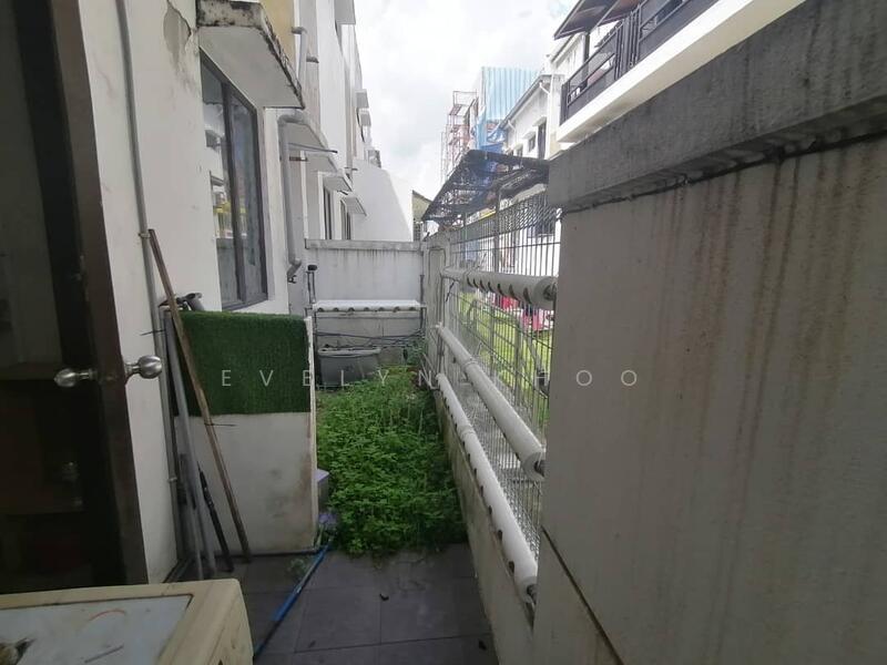 3-storey Terraced House for Sale in Rawang (Selangor) - Evelyn Khoo - Back Yard - PropertyGuru.com.my