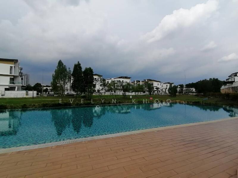 3-storey Terraced House for Sale in Rawang (Selangor) - Evelyn Khoo - Club House - PropertyGuru.com.my