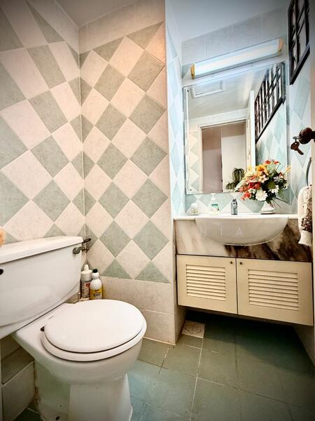Pangsapuri untuk Dijual di Desa Mar Vista - Susan Chia - Bathroom - PropertyGuru.com.my